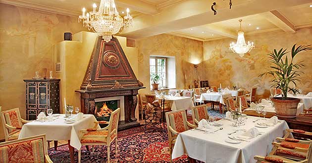 Urlaub ber Silvester im 4-Sterne-Schlosshotel in der Sdpfalz, Silvesterurlaub an der Weinstrae