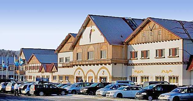 Silvester-Kurzurlaub mit Skiurlaub in Europas grter Indoor-Wintersporthalle. Urlaub ber Silvester in Mecklenburg MV