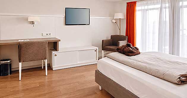 Einzelzimmer beim Urlaub �ber Silvester an der Nordsee. Silvesterurlaub in Norddeutschland auf der Ostfriesischen Nordseeinsel Borkum, nordwestlich von Emden.