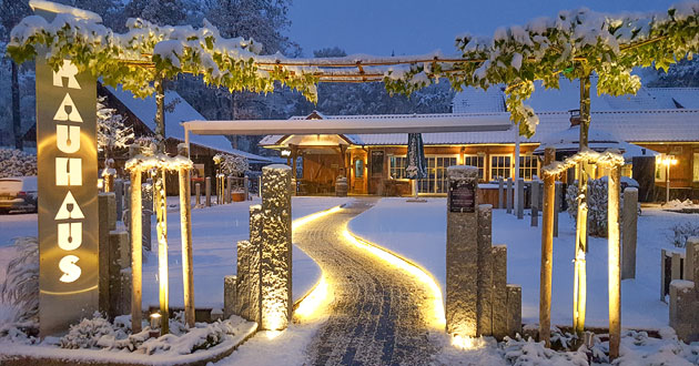 Urlaub ber Silvester in der Lneburger Heide. Silvesterkurzurlaub in der Weltvogelparkstadt Walsrode im Heidekreis.