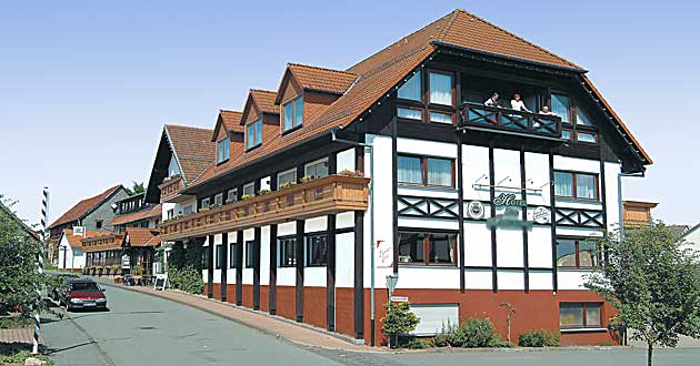 Urlaub ber Silvester im Sauerland. Silvesterangebot im Naturpark Kellerwald-Edersee, zwischen Korbach, Frankenberg, Allendorf, Winterberg, Willingen, Bad Arolsen, Bad Wildungen und Kassel.