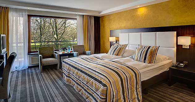Silvesterangebot Hotel Silvesterreisen Niederrhein Neujahr Moers